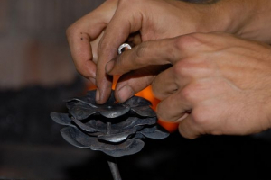 Schmiedeisen-Rose Arbeitsschritte