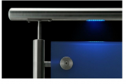 Handlauf mit eingebauten LED Lichtern aussen/innen